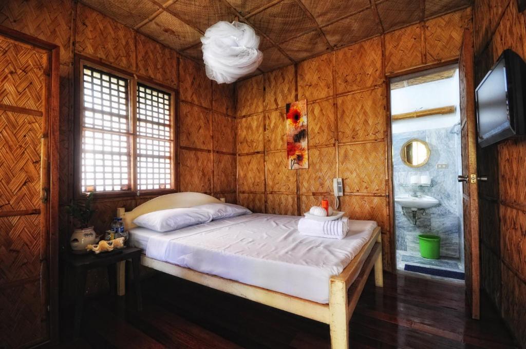 Villa De Pico Highland Beach Resort Puerto Galera Rom bilde