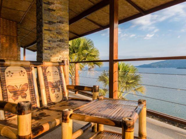 Villa De Pico Highland Beach Resort Puerto Galera Eksteriør bilde