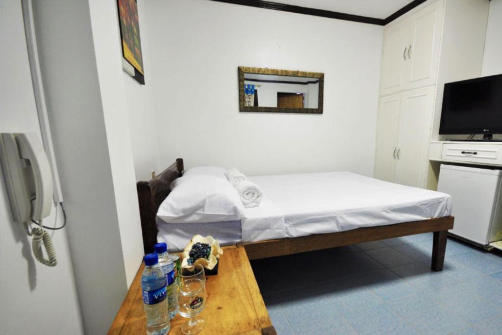 Villa De Pico Highland Beach Resort Puerto Galera Rom bilde